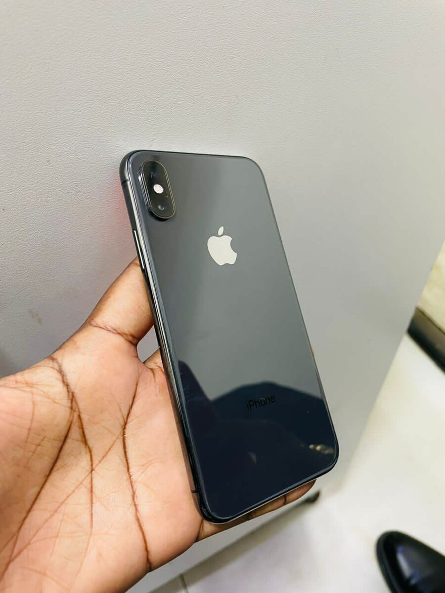 iPhone X