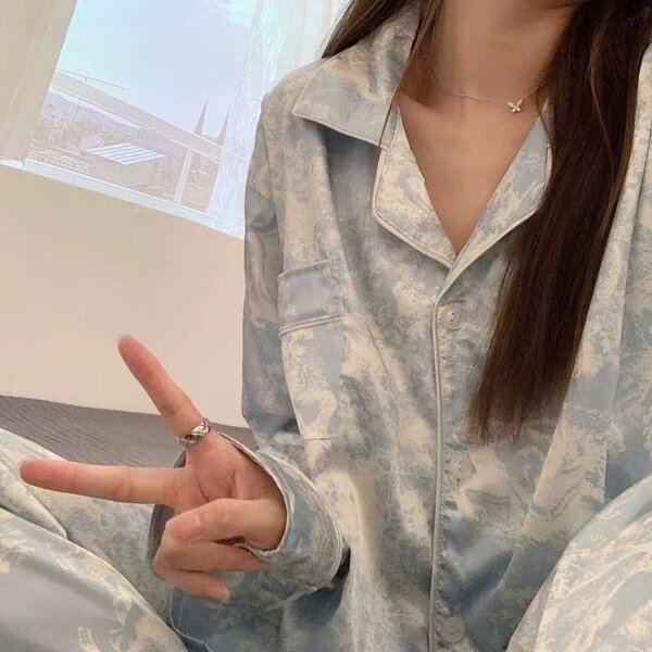 Пижама из атласа