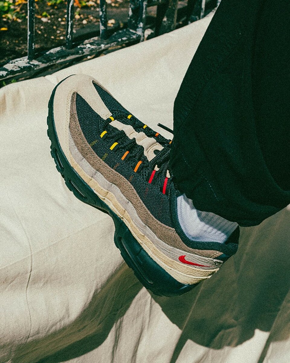 NIKE AIR MAX 95 TOPOGRAPHIC