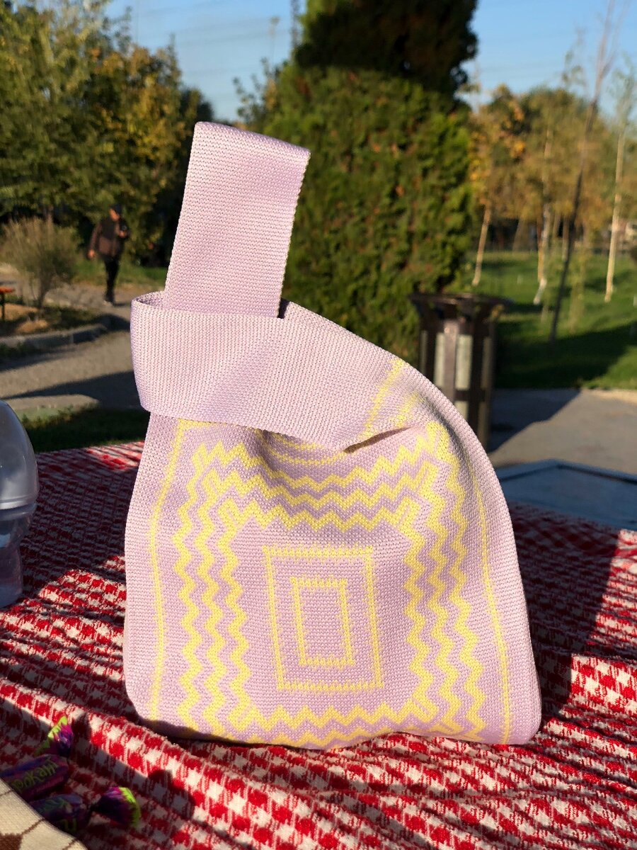 Сумочки вязанные