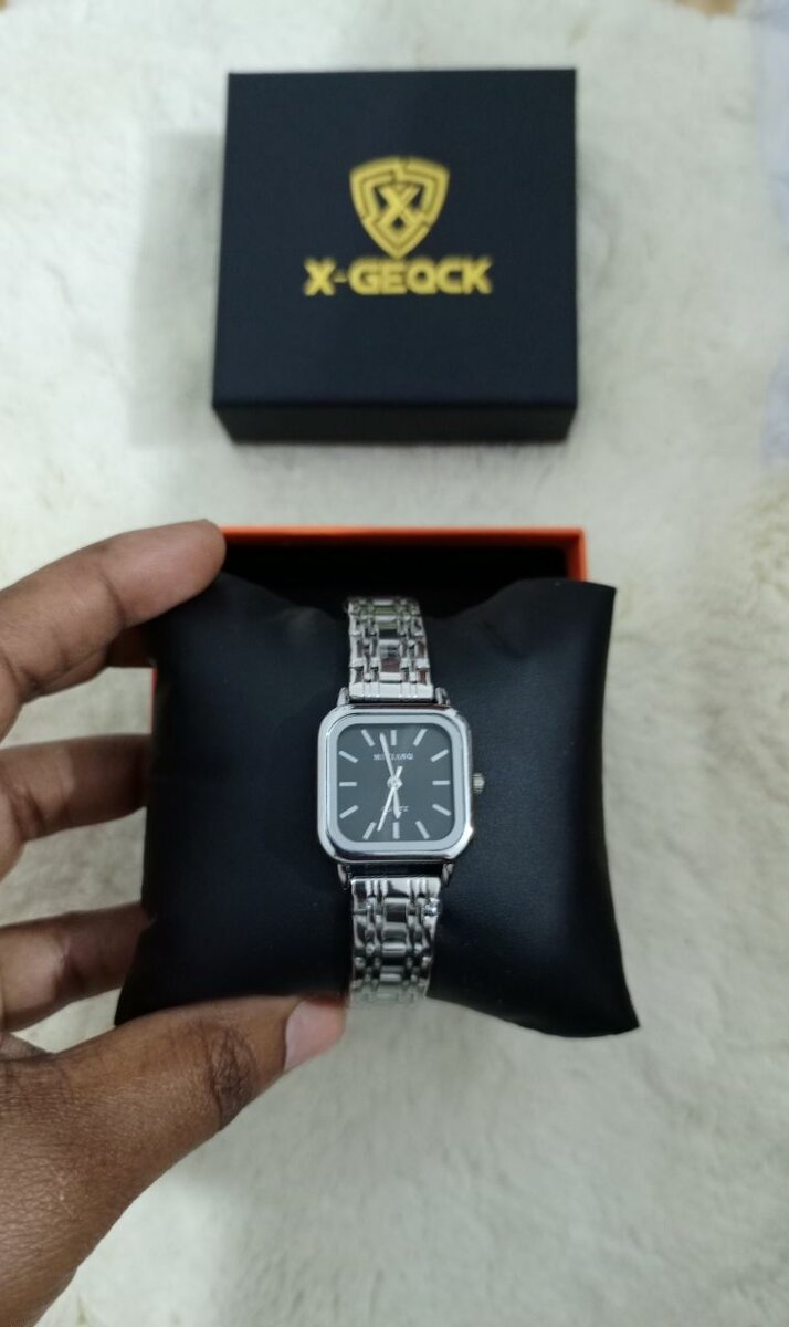 Montre Cecile interieur Noir