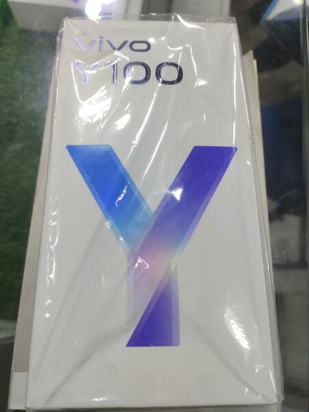 Vivo y100
