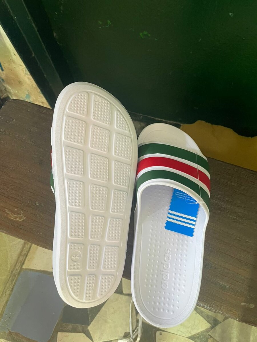 Tongs Adidas Confortables