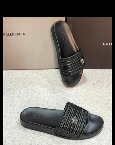 Sandales Versace Noires Élégantes