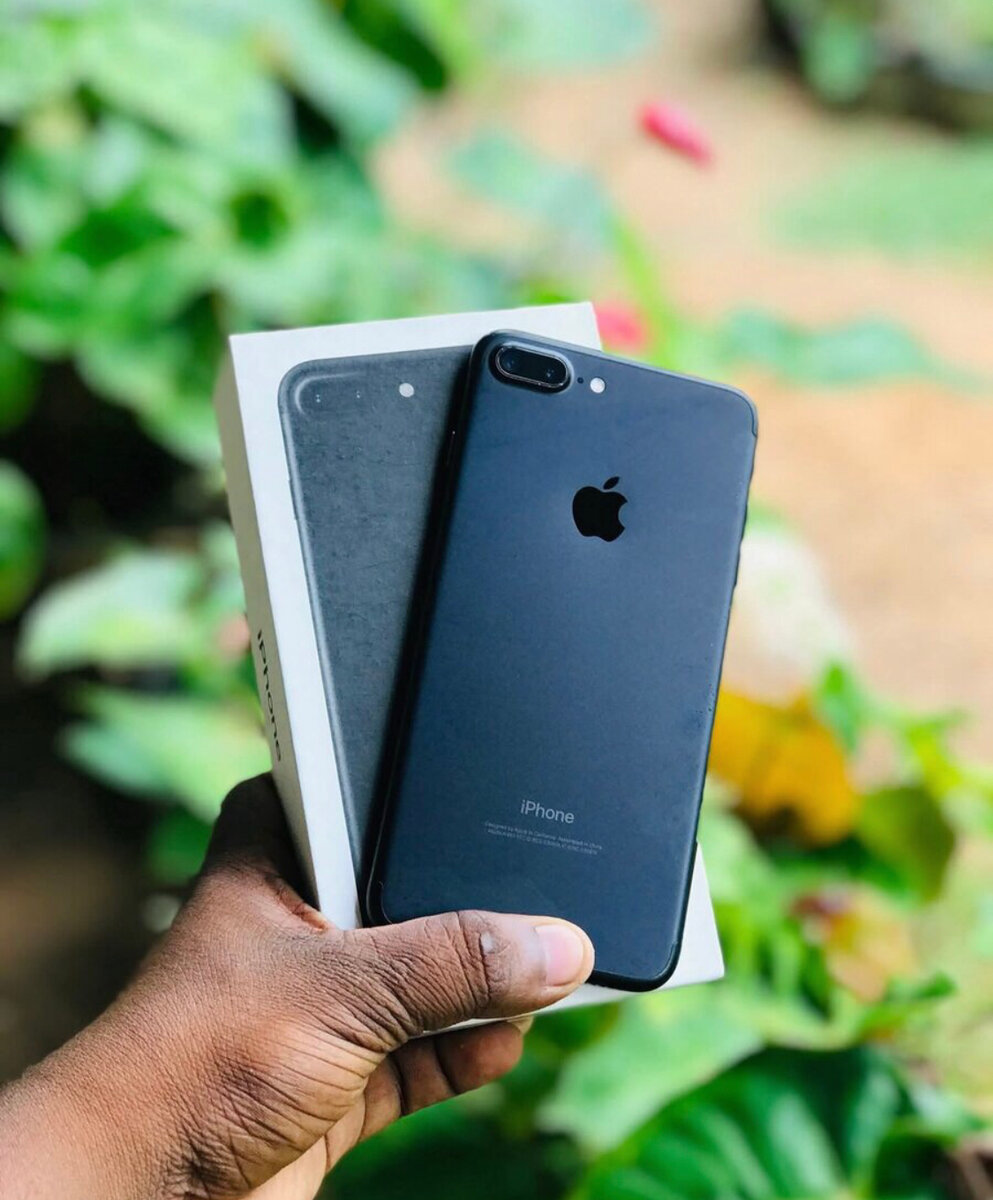 iPhone 128 Go Noir