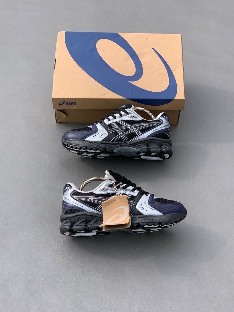 Chaussures Nike et ASICS unisexes