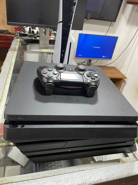Console de jeu Sony PS4