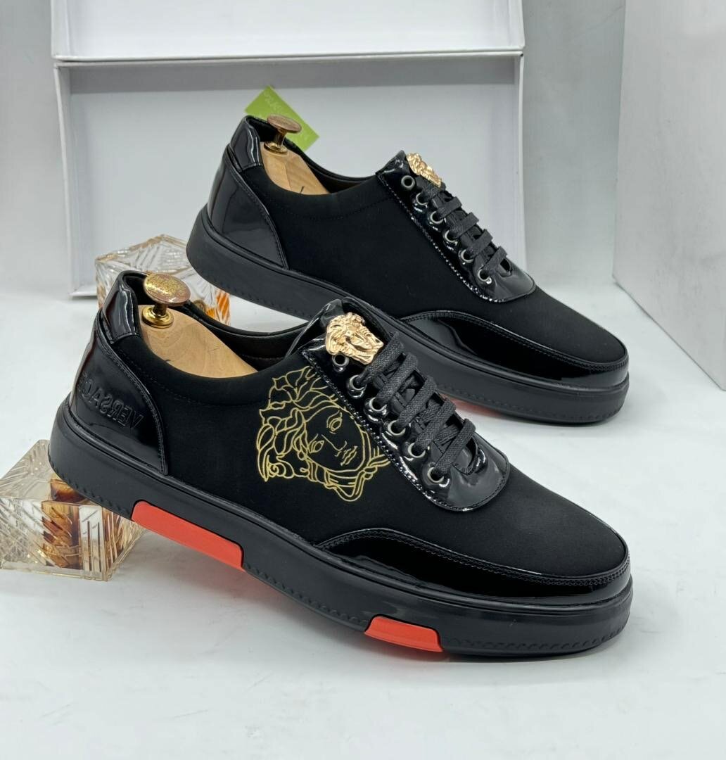 VERSACE CLASSIC WEAR