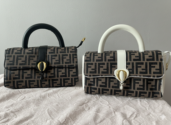 Sac à main de la marque Fendi