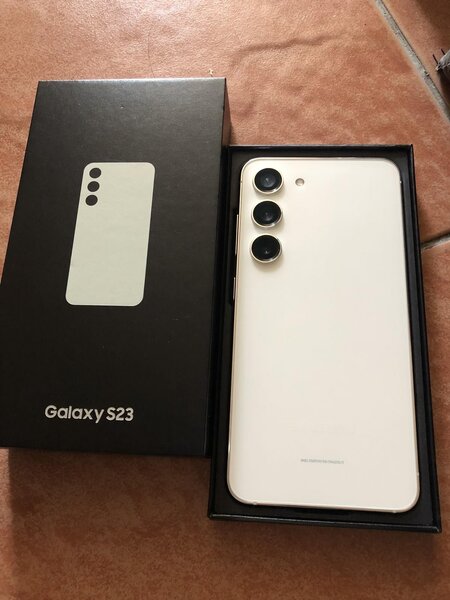 Samsung Galaxy S23 Blanc