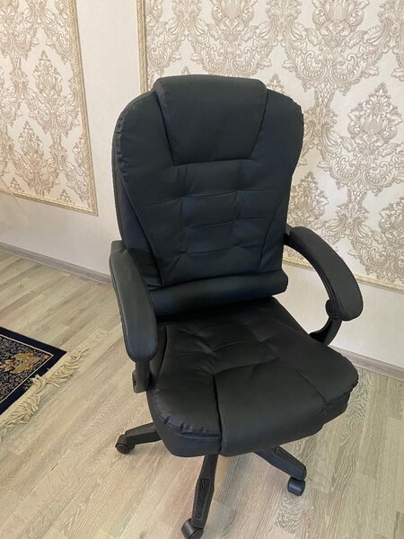 Офисный кресло