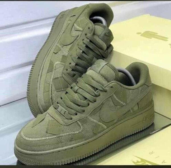 Airforce sneakers
