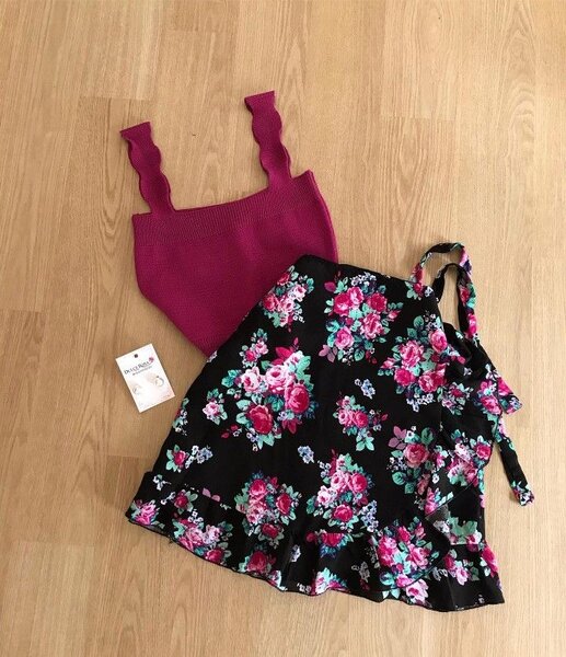 Ensemble haut et jupe fleurs