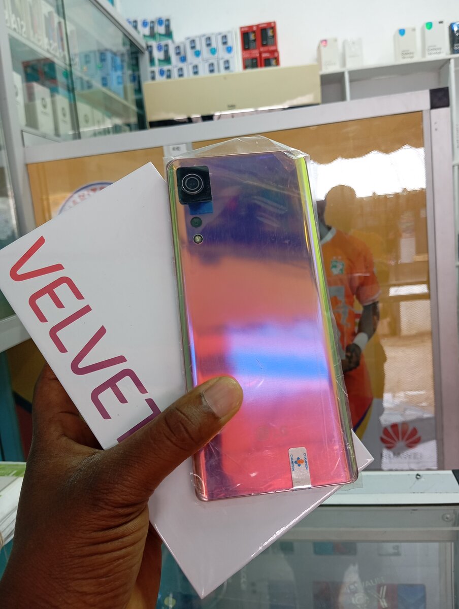 LG VELVET 5G NEUF SCELLÉ 128/8GO