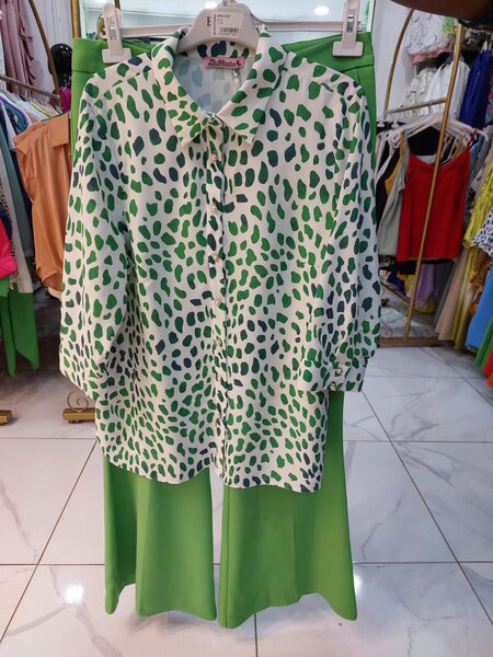 Ensemble chemisier+pantalon