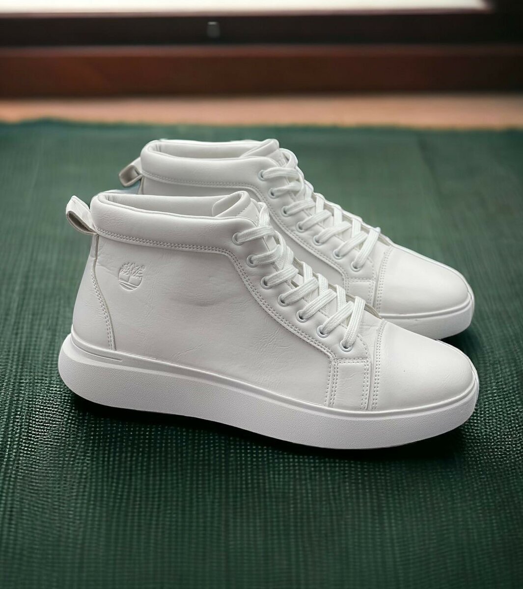 TIMBERLAND ALL WHITE
