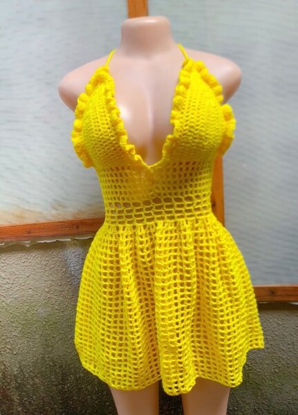 Robe en crochet jaune été