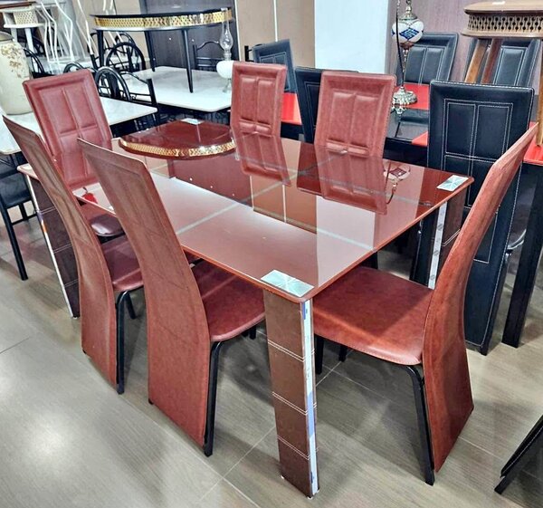 Table à manger en verre design