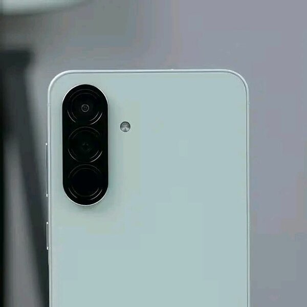 Samsung Galaxy S8 Smartphone