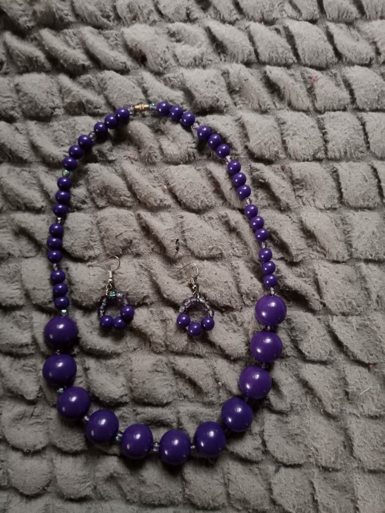 Pearl Necklace and Earings