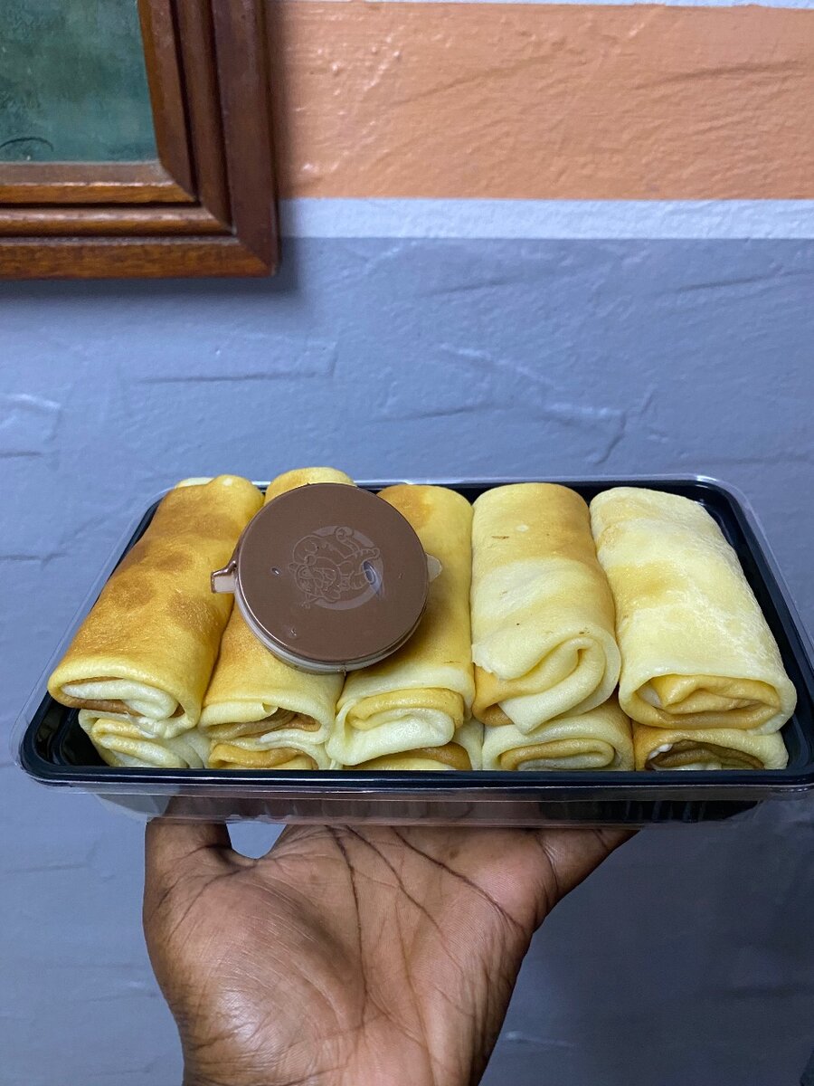 Crêpes nature et pot nutella