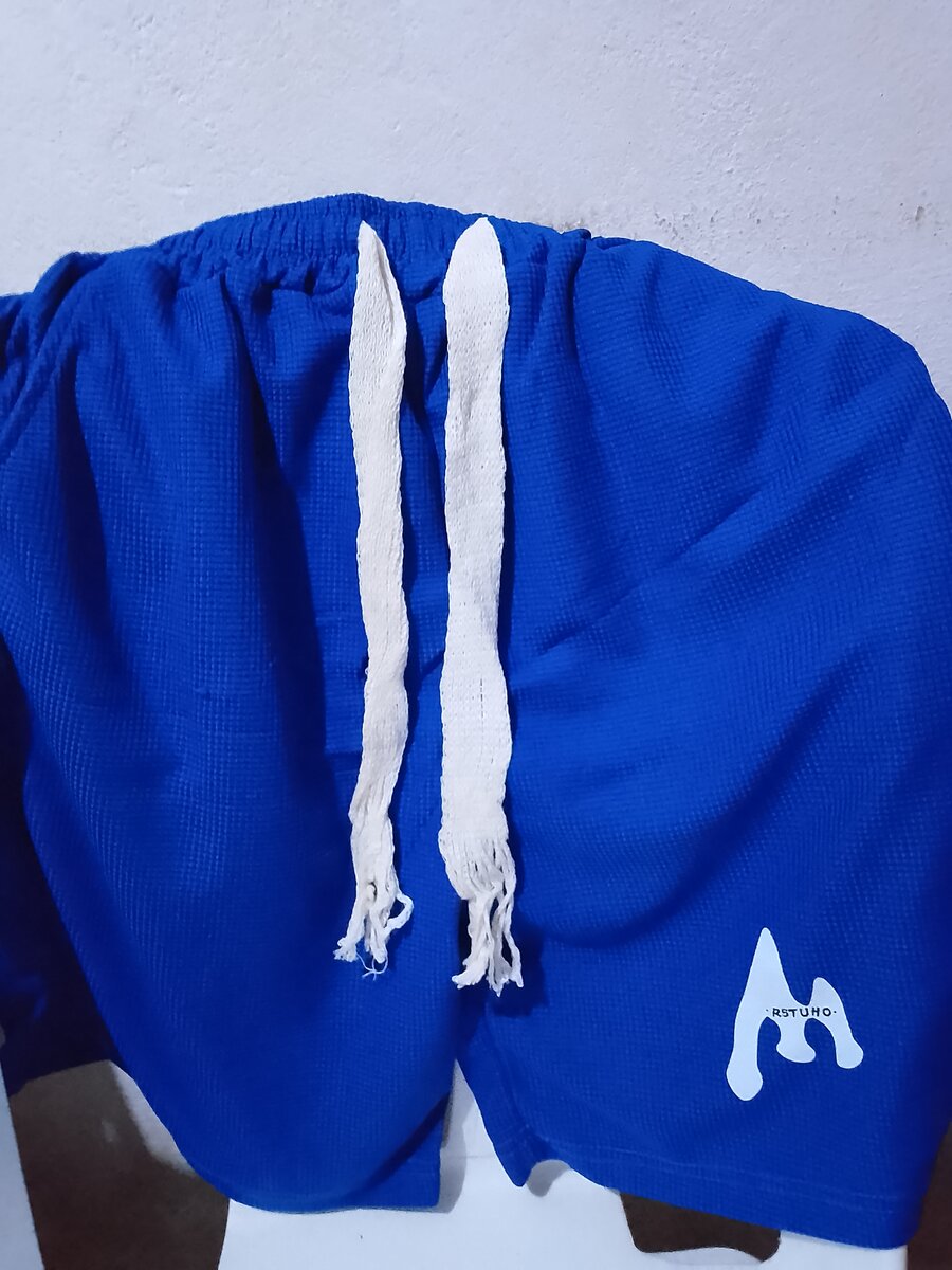 Ensemble de sport bleu