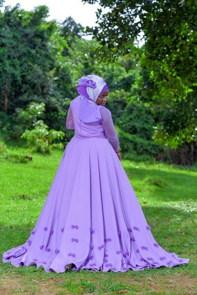 Robe longue violette élégante