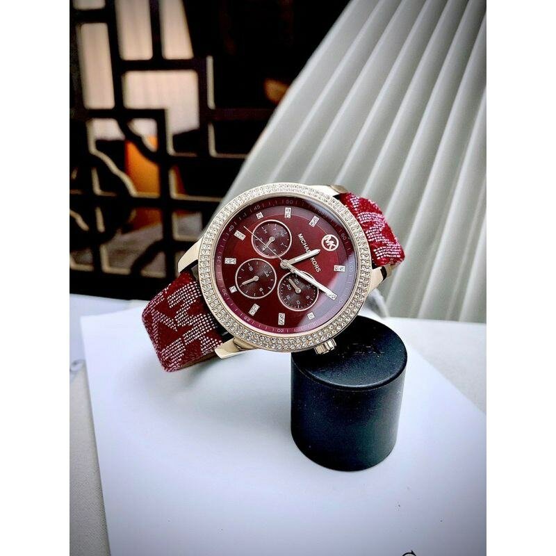 Feragamo édition spéciale/ armani automatique/ MK dame éditi