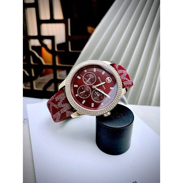 Feragamo édition spéciale/ armani automatique/ MK dame éditi