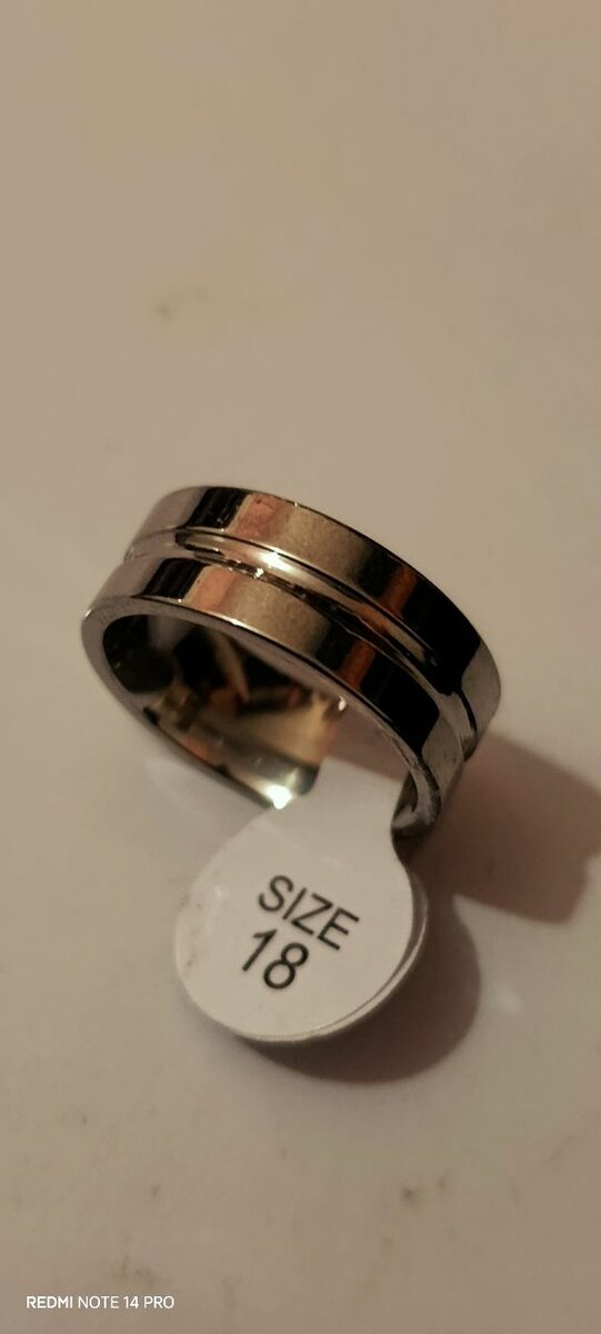 Anneaux élégants en acier inoxydable