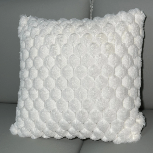 Coussin en fausse fourrure
