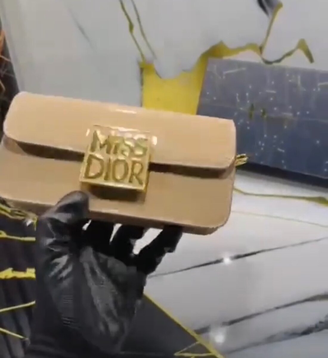 Sac à main Miss Dior élégant