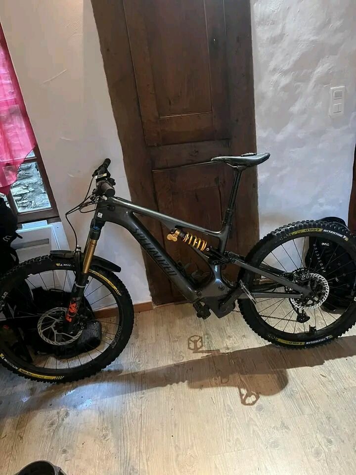 VTT tout-suspendu performant