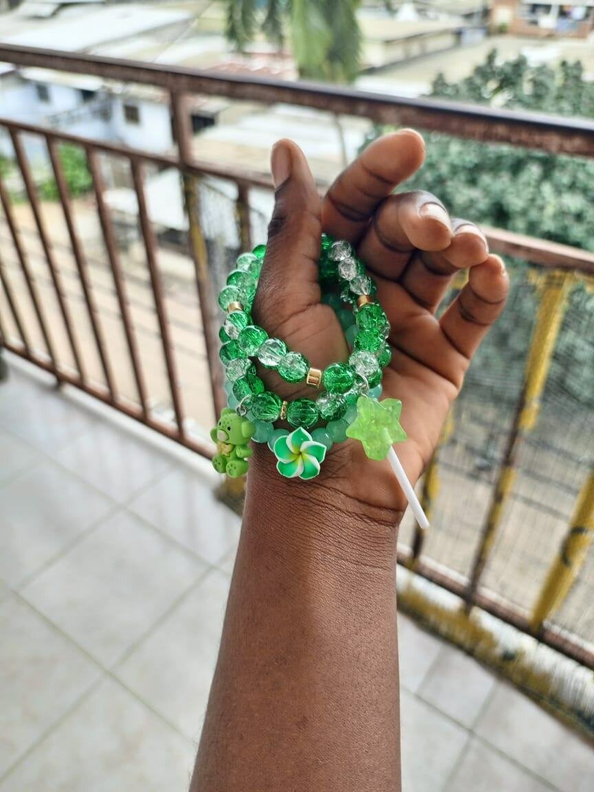 Bracelet perles vertes élégantes