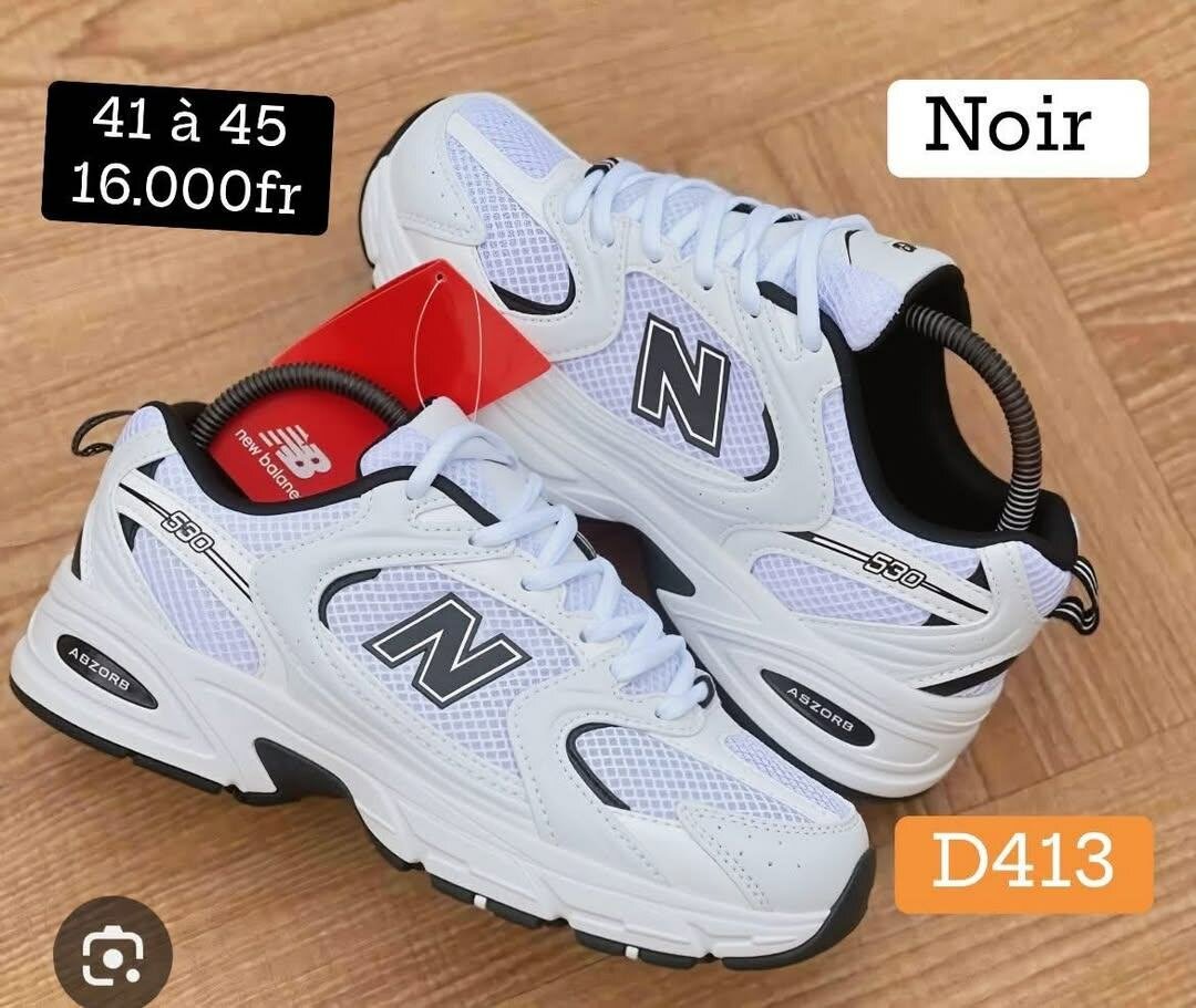 Baskets de course blanches homme