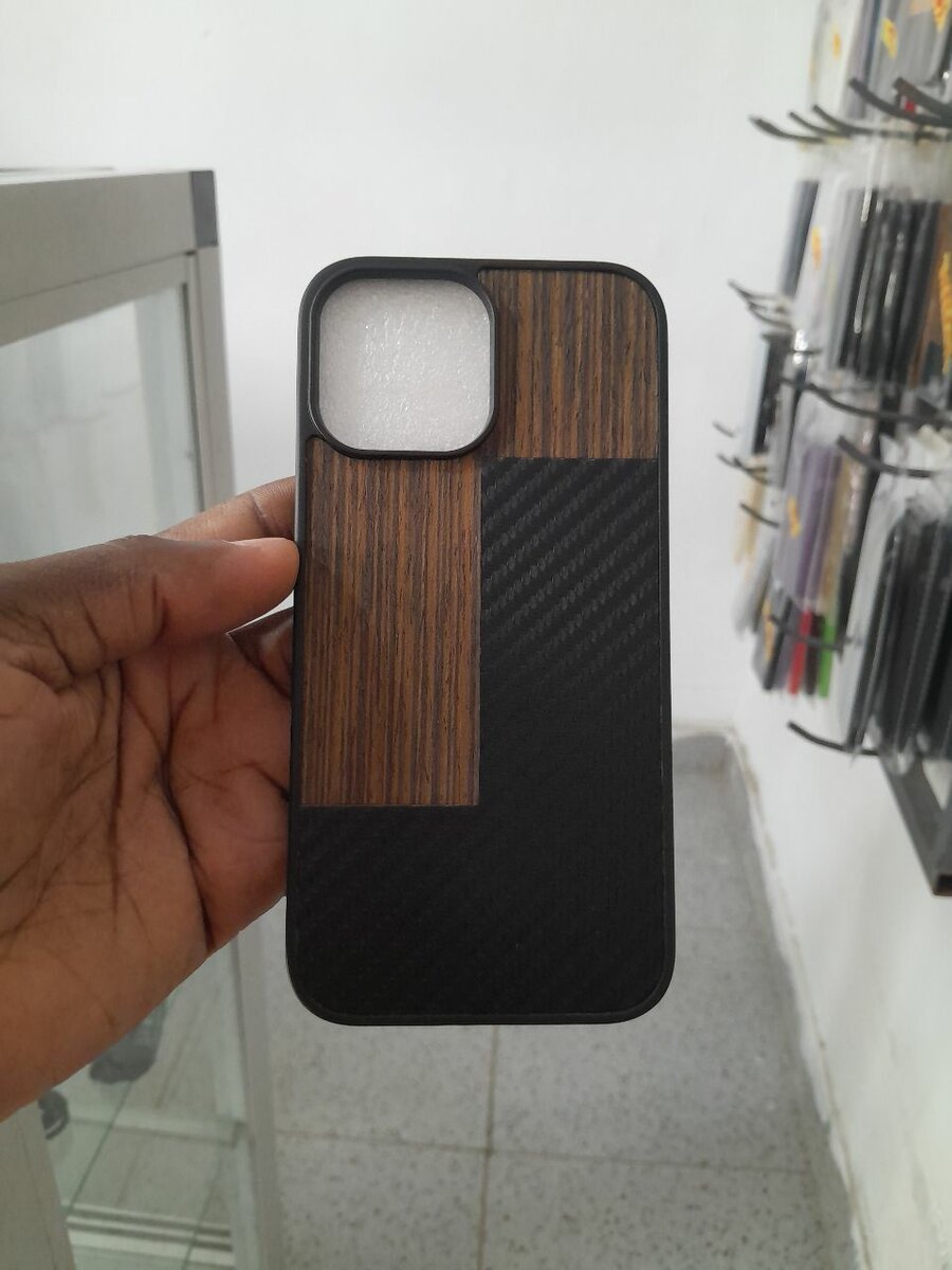 Coque en bois carbone12promax