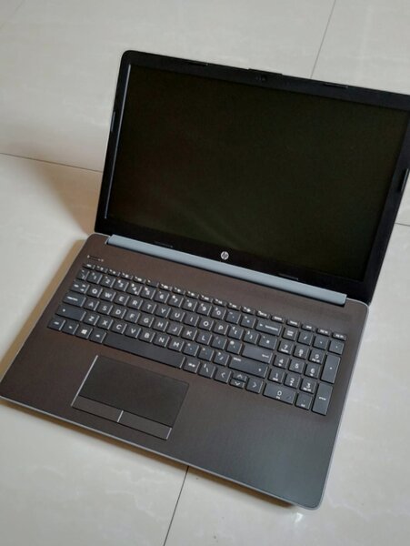 Notebook 15 CORE I3 - 6th GEN @2.40GHz  8Gb PC4 RAM