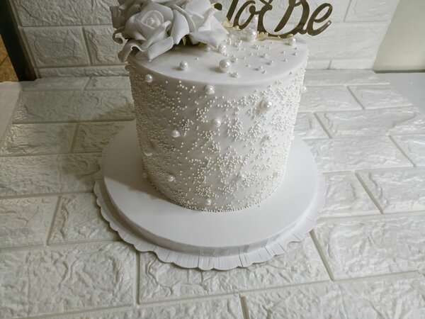 Cakes by Cakiesbytes