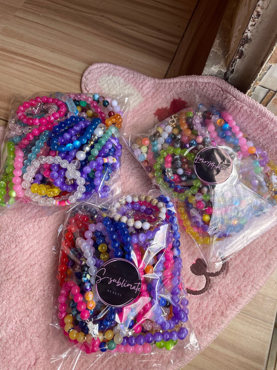 Bracelets en perles colorées