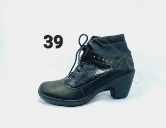 39 size stylish design boots for women and girls