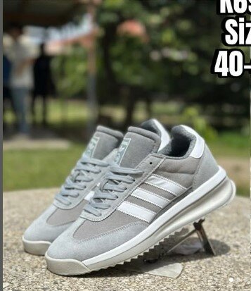 Stylish and comfortable sneakers 1st Class Kicks 🔥🔥 THE OG’s💪