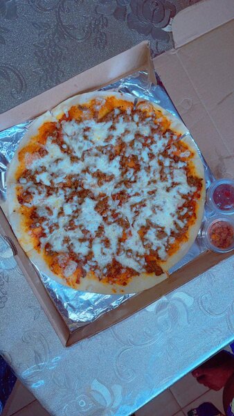 Pizza au Fromage et Viande