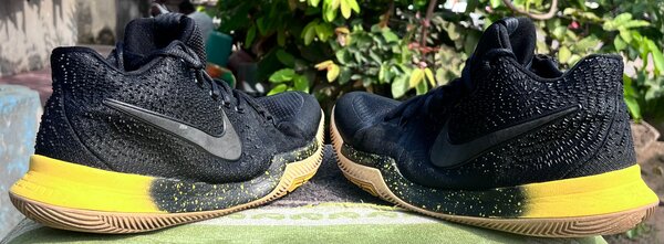 *NikeKyrie 3 EP 'Multi-Color'*
