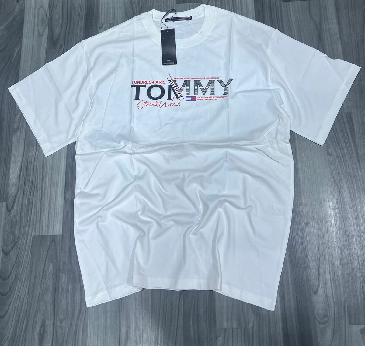 T-shirt unisexe tendance