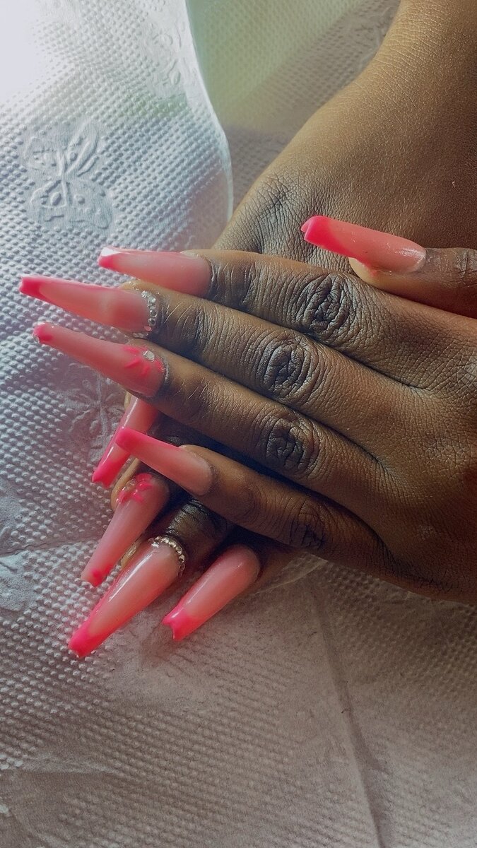 Poly gel nails