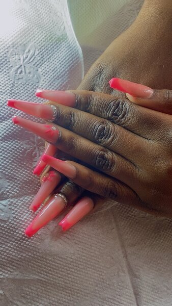 Poly gel nails