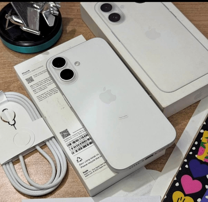 iPhone 16 Blanc  528 gigas