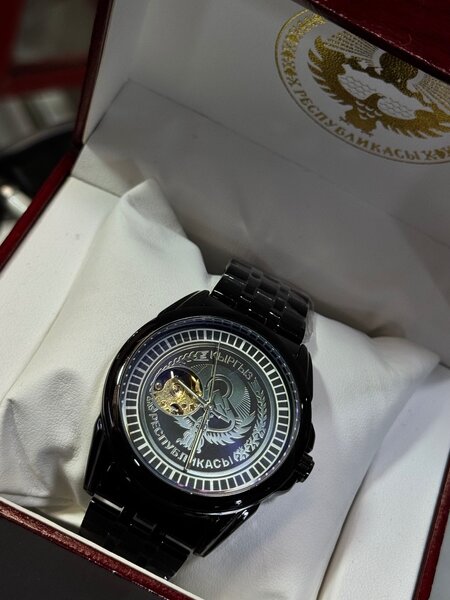 Механические часы с кожаным и железным ремешком