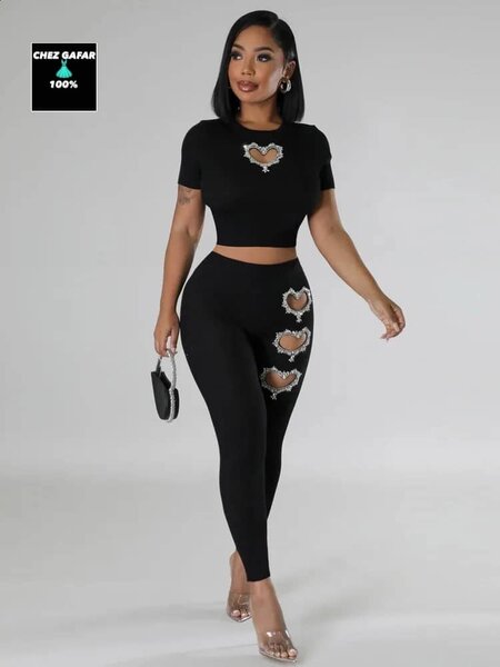 Ensemble élégant à motifs cœur