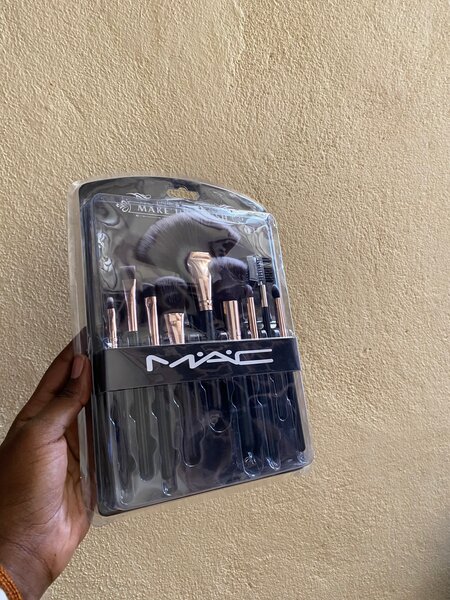 Set de pinceaux maquillage professionnel MAC